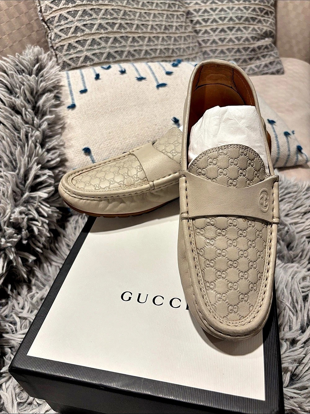 Gucci GG Loafers GG Canvas Loafers Beige EU 37 Like New